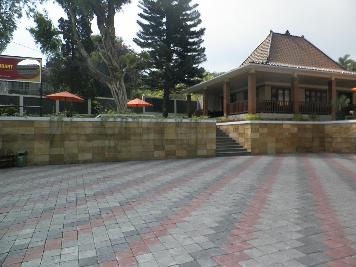 Akasa Hotel Kaliurang Exterior photo